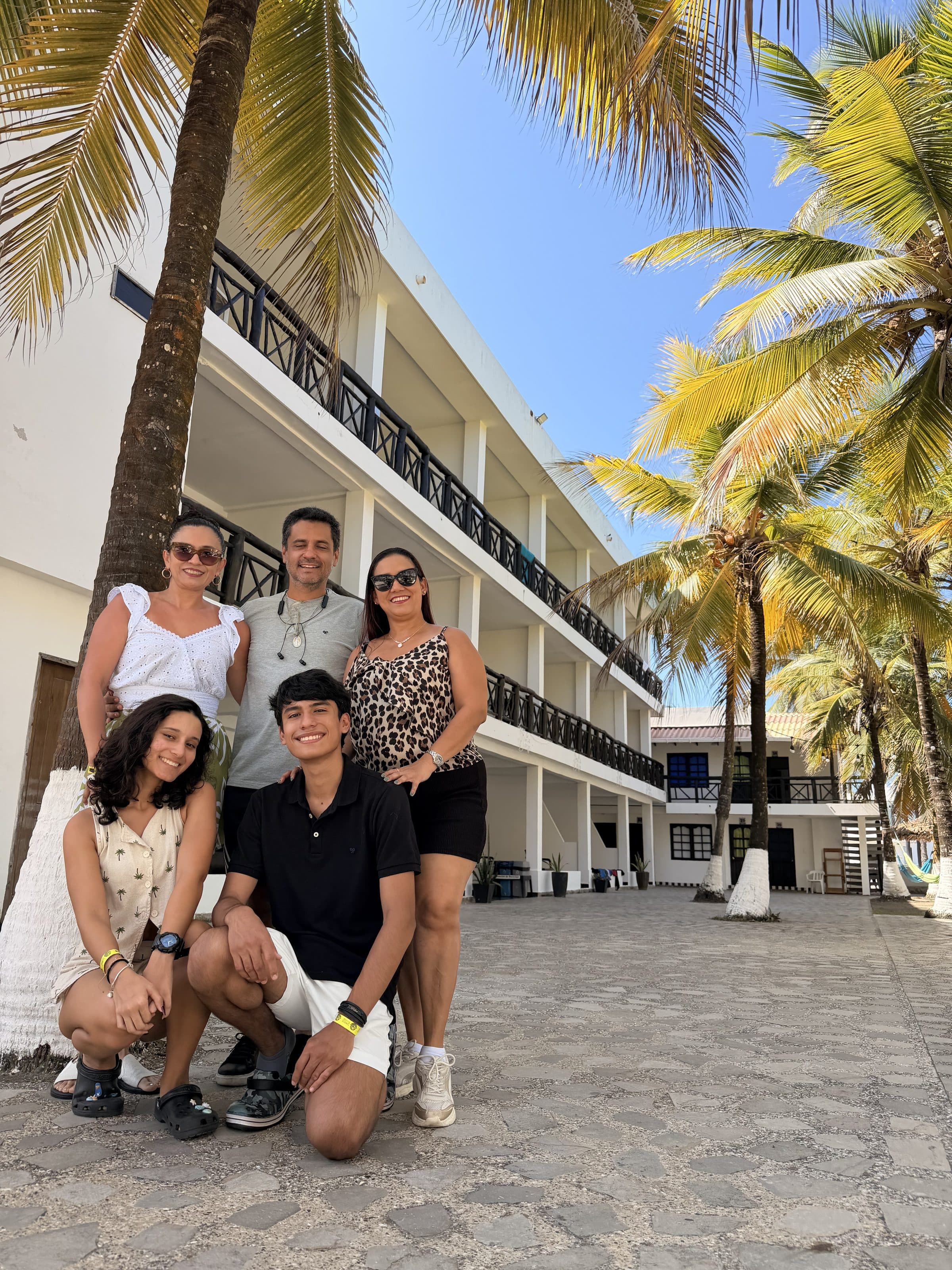 Familia hospedada en Los Tambos del Caribe